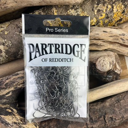 Partridge CS45 Barbless Absolute Predator Hook PRO-Pack 100pcs SPRITE Fishing